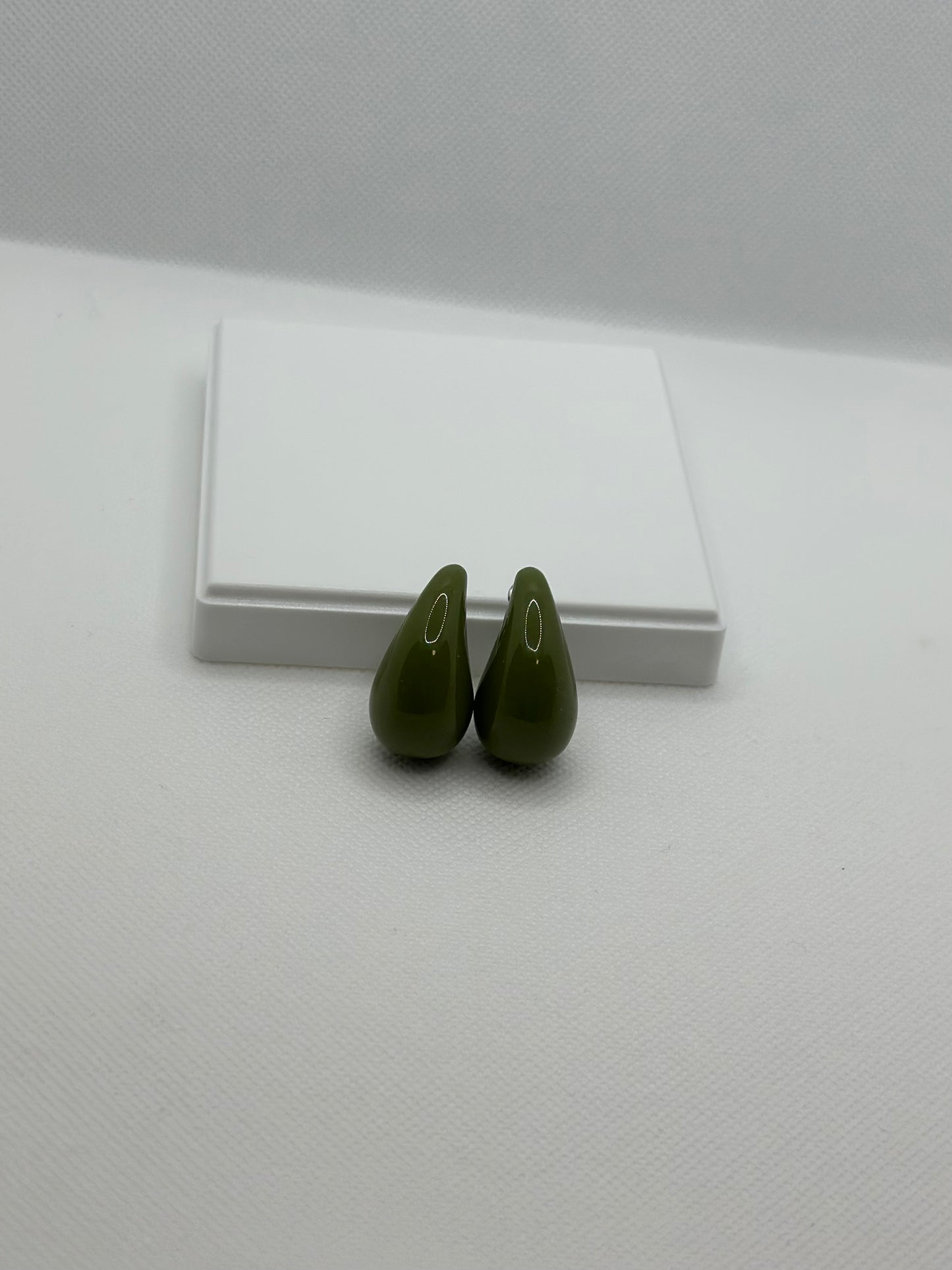 Boucle d'oreille BOT